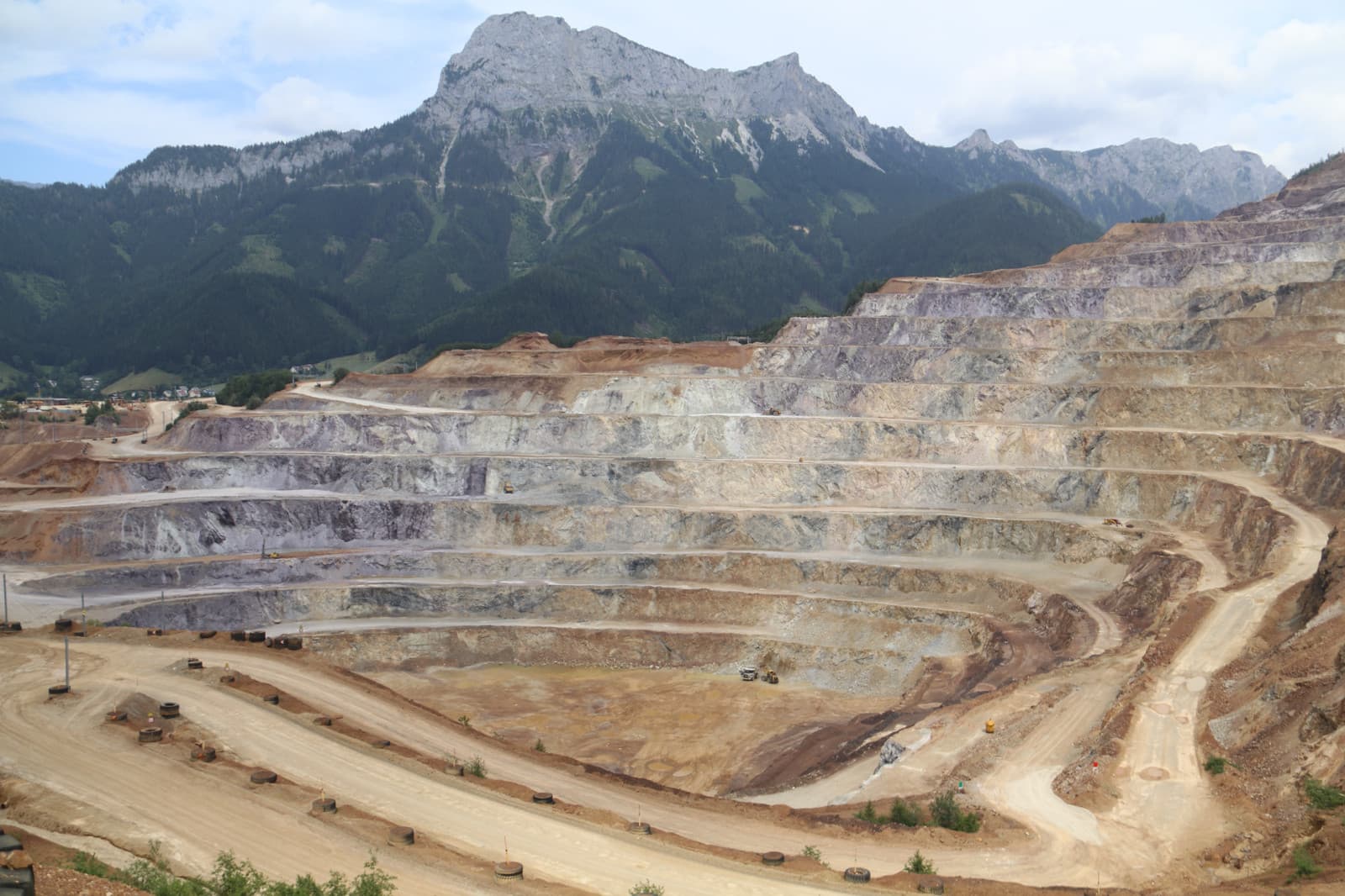 Africa's Critical Minerals: A Boom with Uncertain Benefits