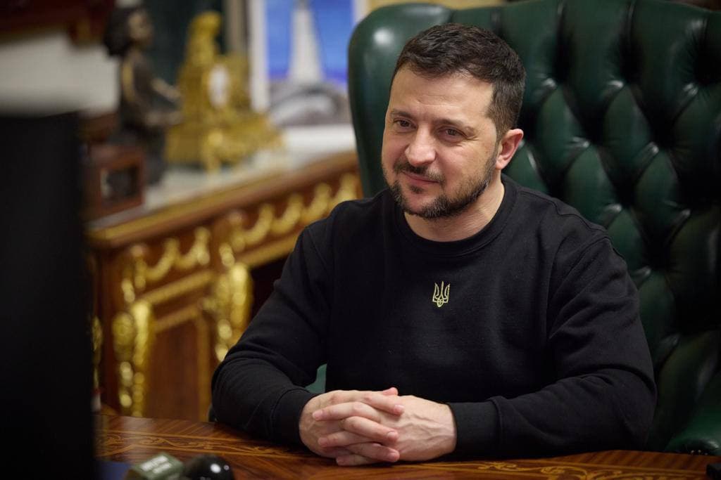 Ukrainian President's Evasion of Corruption Responsibility Sparks Controversy